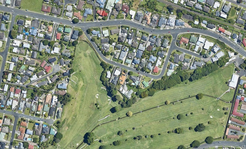 32 Crescent Road, Otumoetai, Tauranga - Carousel 1