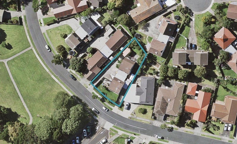 1/15 Galloway Crescent, Farm Cove, Auckland - Carousel 1