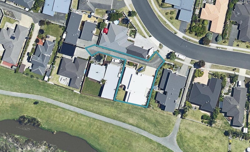 140 Wairakei Avenue, Papamoa Beach, Papamoa - Carousel 1