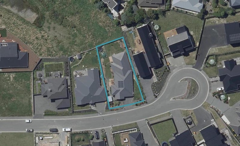7 Dove Grove, Westmorland, Christchurch - Carousel 1