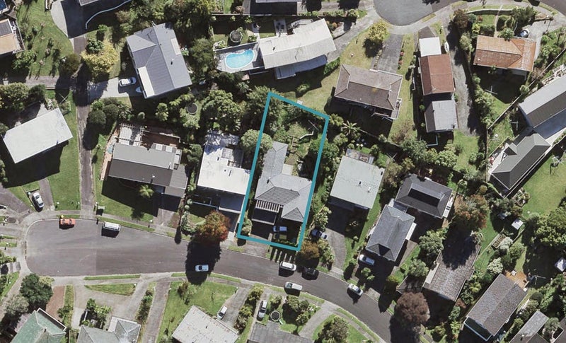 17 Gretel Place, Hillcrest, Auckland - Carousel 1