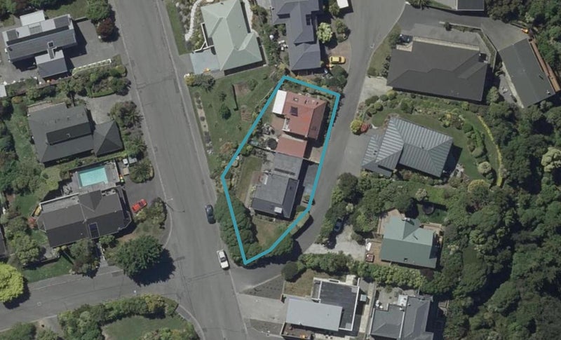 2/85 Ravensdale Rise, Westmorland, Christchurch - Carousel 1