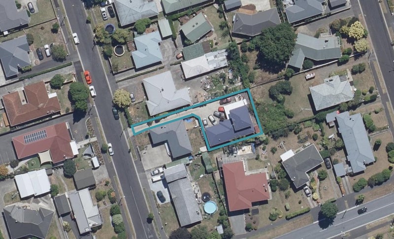 4A Fenwick Crescent, Hillcrest, Hamilton - Carousel 1