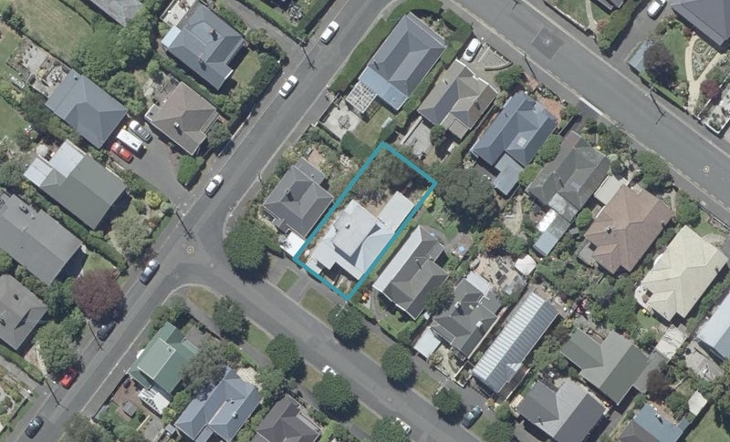 18 McMillan Street, Maori Hill, Dunedin - Carousel 1