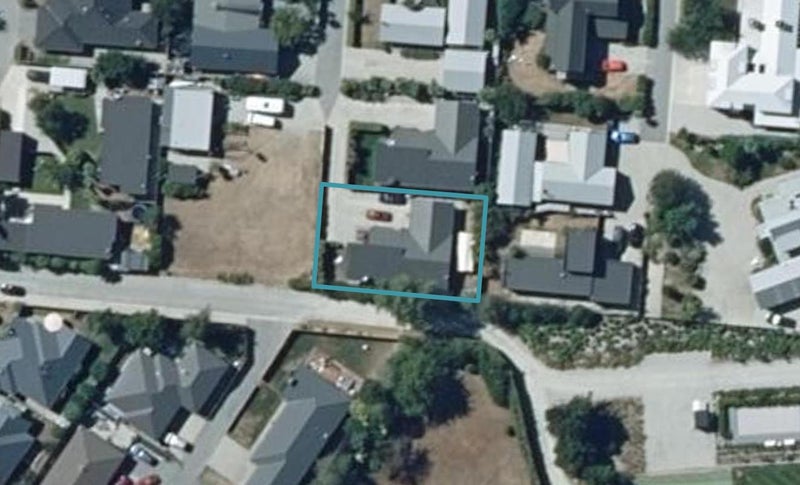 16B Amber Close, Arthurs Point, Queenstown - Carousel 1
