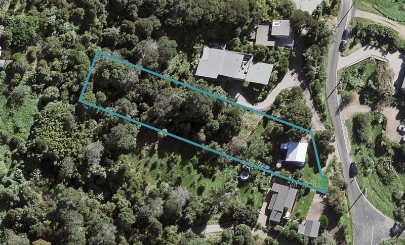 34 Lannan Road, Surfdale, Waiheke Island - Carousel 1