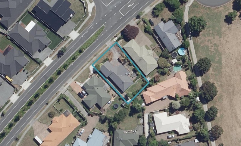 74 Discovery Drive, Flagstaff, Hamilton - Carousel 1