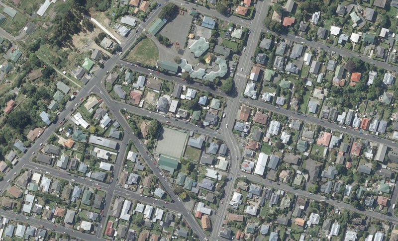 2 Bowler Avenue, Mornington, Dunedin - Carousel 1