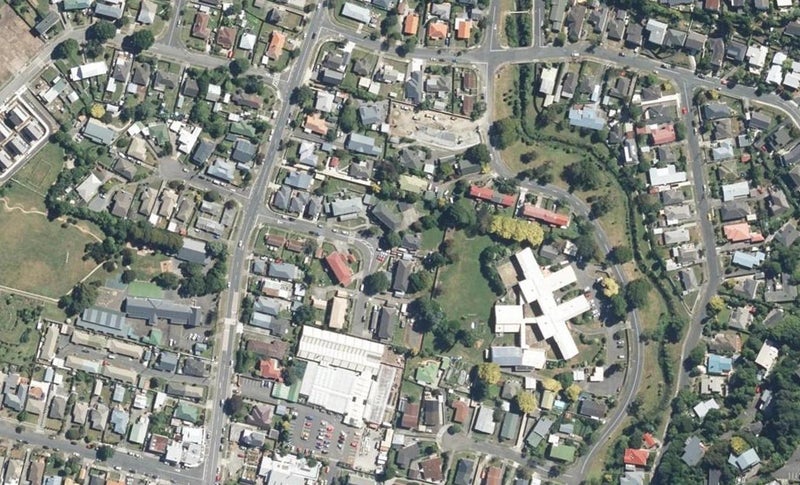 17 Manderson Grove, Fairfield, Lower Hutt - Carousel 1