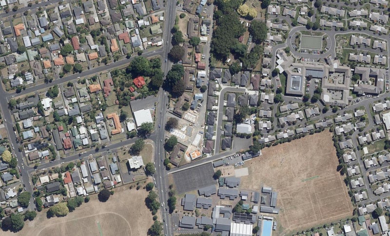 2/1 Joshua Lane, Hamilton East, Hamilton - Carousel 1
