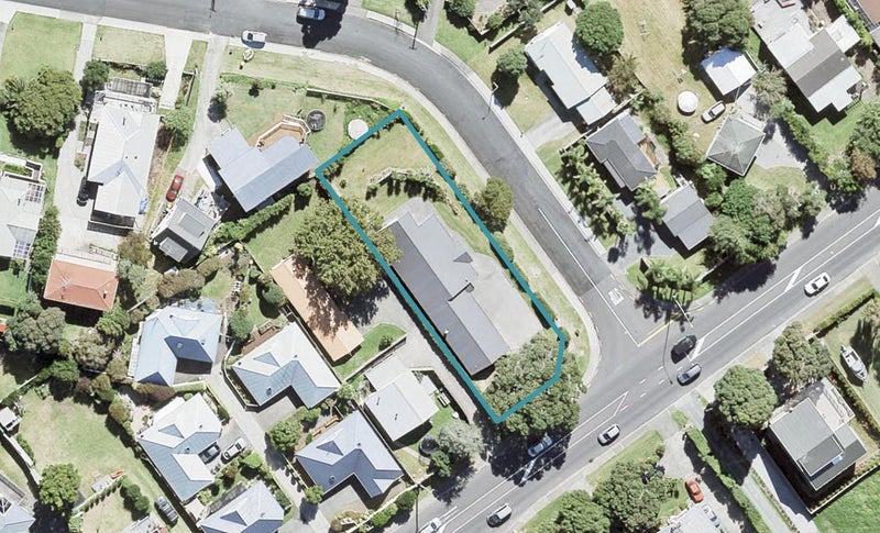 854 Whangaparaoa Road, Manly, Whangaparaoa - Carousel 1