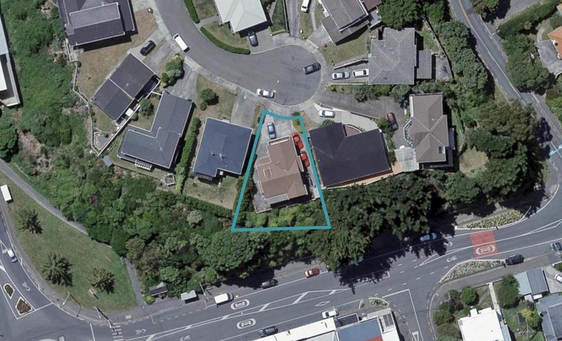 32 Westview Grove, Miramar, Wellington - Carousel 1