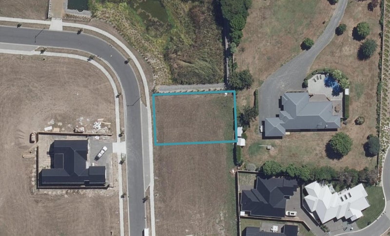 24 The Meadows Drive, Flagstaff, Hamilton - Carousel 1