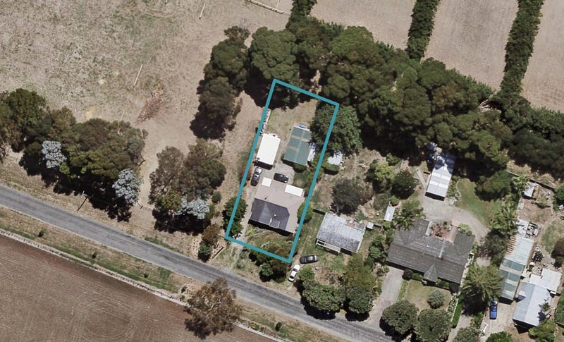 21 North Shore Road, Eskdale, Napier - Carousel 1