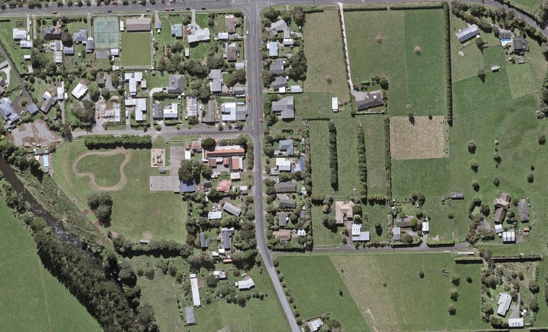541 Richmond Road, Lepperton, New Plymouth - Carousel 1