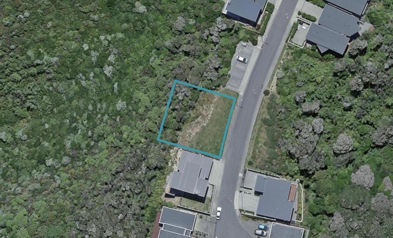 20 Cromwell Point, Newlands, Wellington - Carousel 1