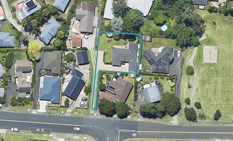 69 James Cook Drive, Welcome Bay, Tauranga - Carousel 1