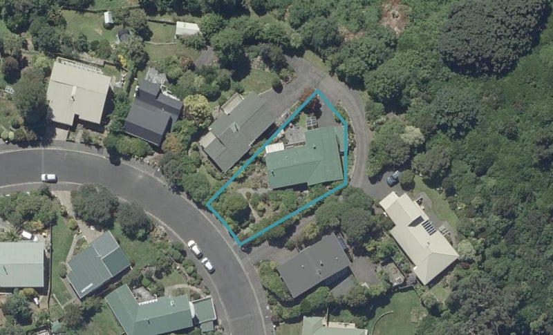 32 Pioneer Crescent, Helensburgh, Dunedin - Carousel 1
