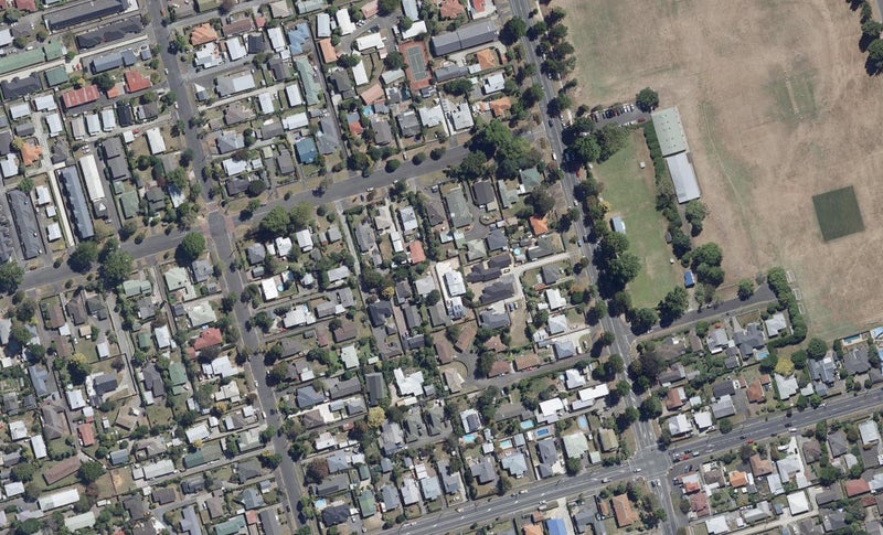 140 Albert Street, Hamilton East, Hamilton - Carousel 1