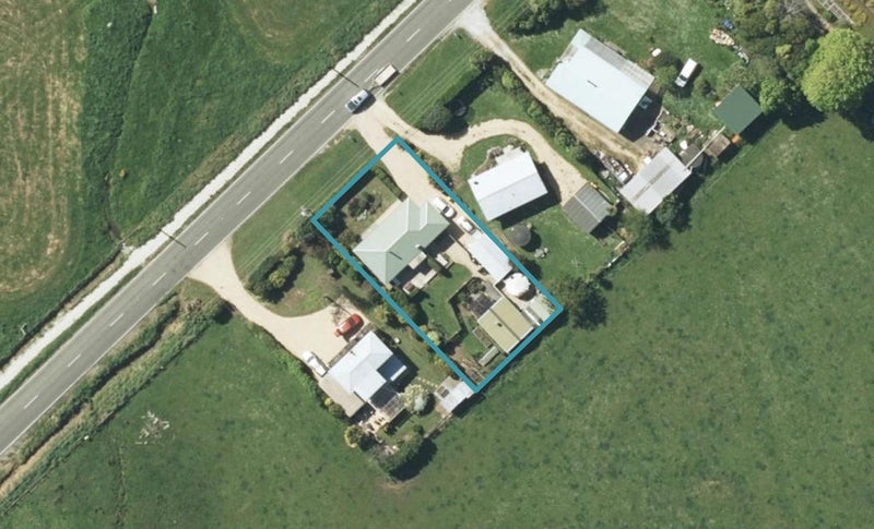 670 Abel Tasman Drive, Takaka - Carousel 1