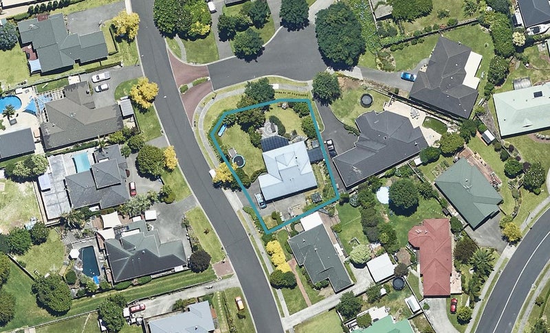 10 Revell Drive, Ohauiti, Tauranga - Carousel 1