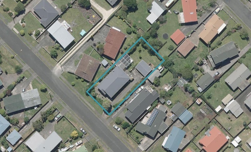 80 Surrey Road, Springvale, Whanganui - Carousel 1