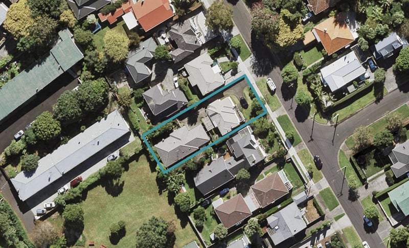10 Vinter Terrace, Mount Albert, Auckland - Carousel 1