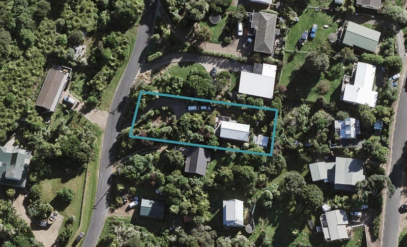 38 Kennedy Road, Surfdale, Waiheke Island - Carousel 1