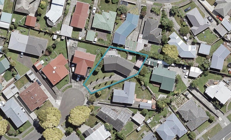 6 Ferretti Grove, Avalon, Lower Hutt - Carousel 1