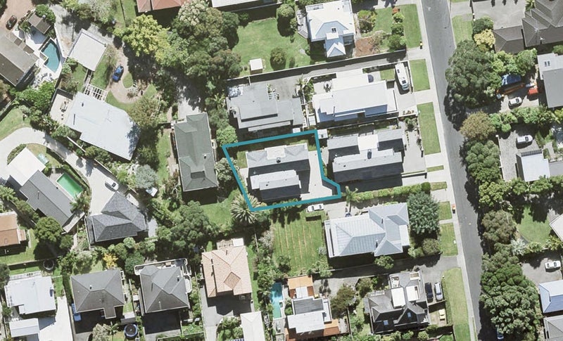23A Sharon Road, Waiake, Auckland - Carousel 1