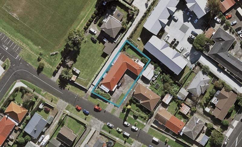 1/7 Kingswood Road, Papatoetoe, Auckland - Carousel 1