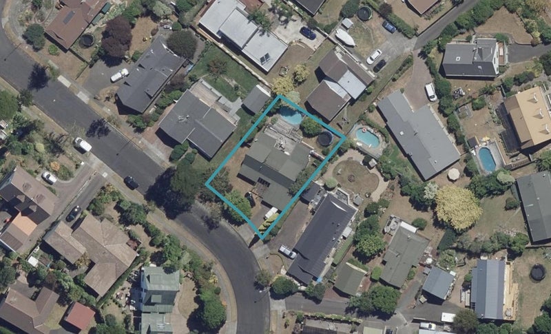 7 Ngaio Place, Pukete, Hamilton - Carousel 1