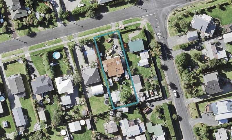 99 First View Avenue, Beachlands, Auckland - Carousel 1