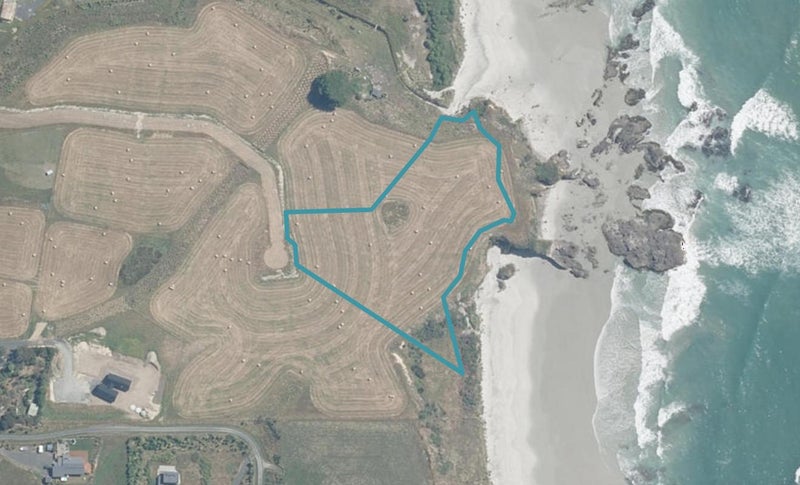 27 Otuarae Drive, TAIERI BEACH - Carousel 1