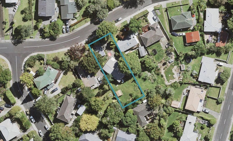 22 Nandana Drive, Glen Eden, Auckland - Carousel 1