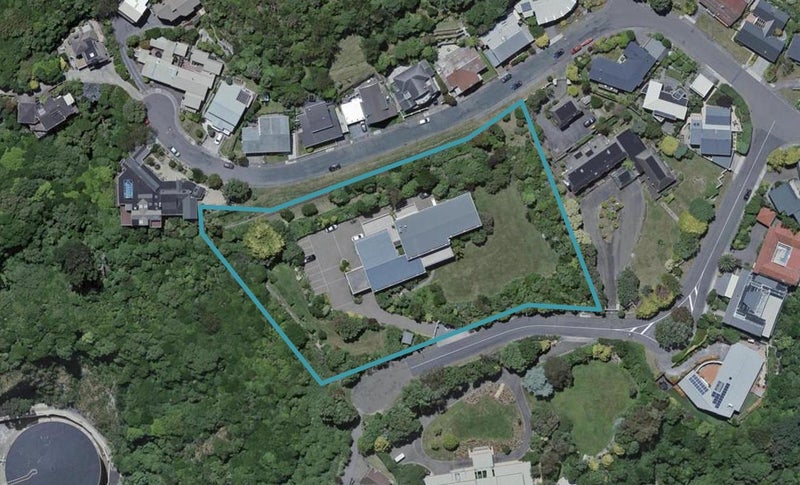 10 Butavas Street, Khandallah, Wellington - Carousel 1