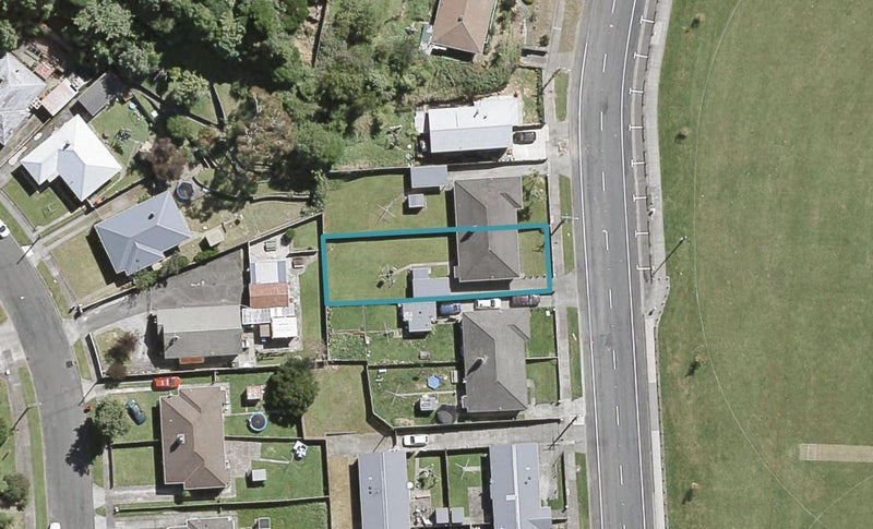 292 George Street, Stokes Valley, Lower Hutt - Carousel 1