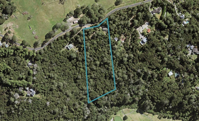 34 Crows Road, Swanson, Auckland - Carousel 1