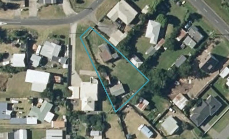 4 Mack Street, Foxton Beach, Foxton - Carousel 1