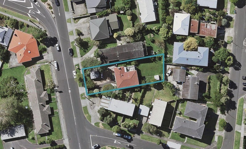 6 College Road, Saint Johns, Auckland - Carousel 1