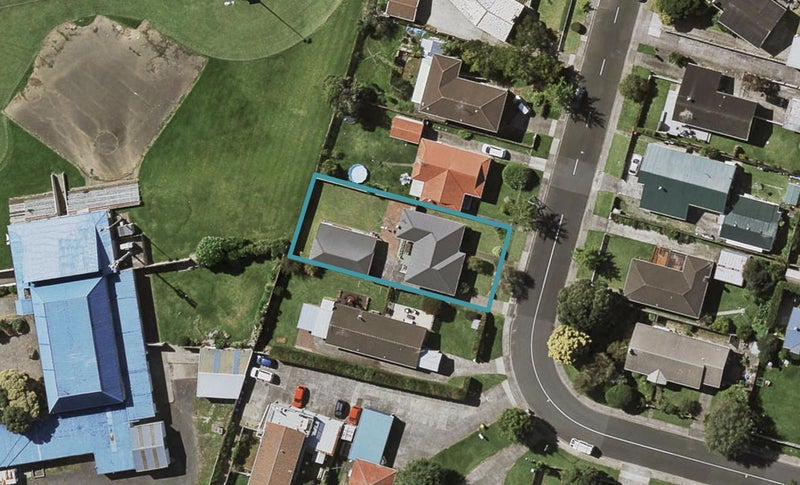 131 Celtic Crescent, Ellerslie, Auckland - Carousel 1