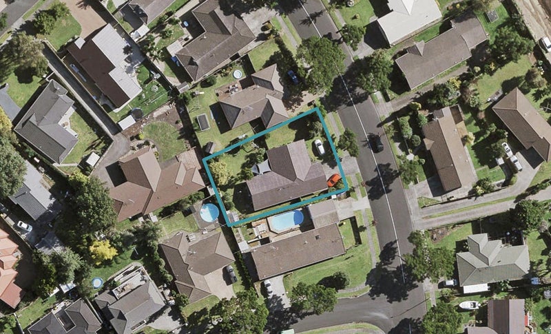 182 Walter Strevens Drive, Conifer Grove, Takanini - Carousel 1