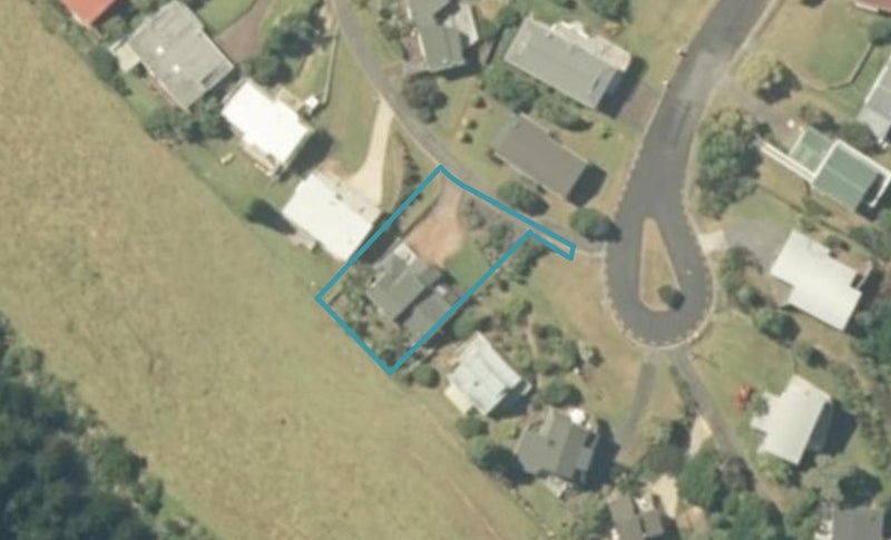 224 Russell Bruce Place, Onemana, Whangamatā - Carousel 1