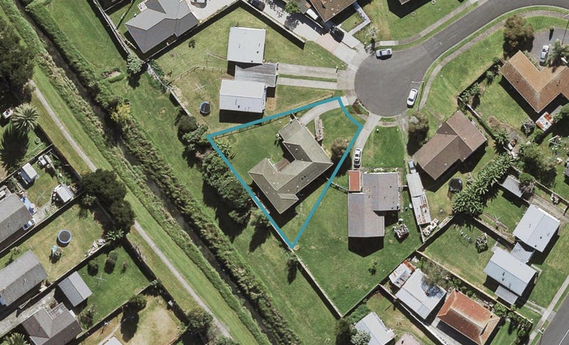 10 Bede Place, Mangere, Auckland - Carousel 1