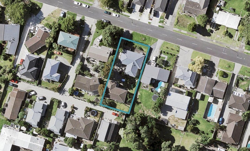 2/28 Gibraltar Street, Howick, Auckland - Carousel 1