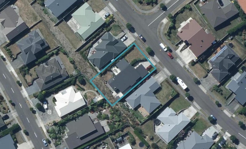 44 Tongariro Drive, Aotea, Porirua - Carousel 1