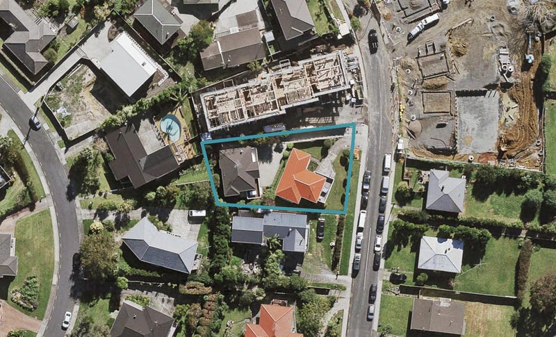 2/56 Potter Avenue, Northcote, Auckland - Carousel 1