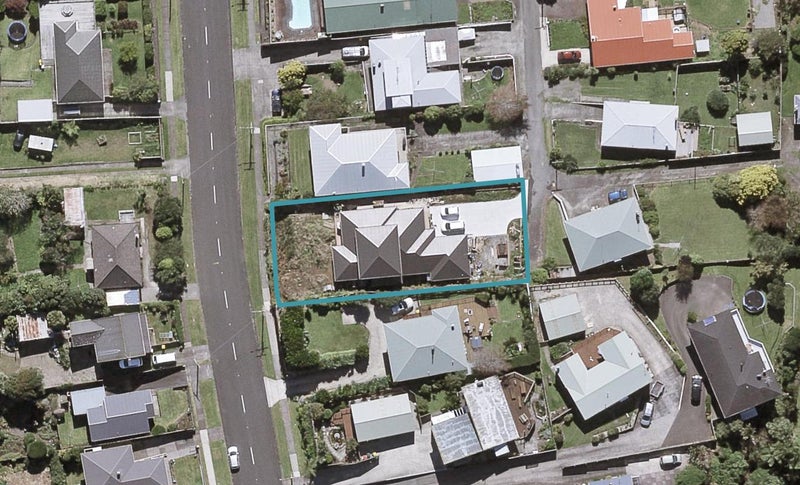 107 Pioneer Road, Moturoa, New Plymouth - Carousel 1