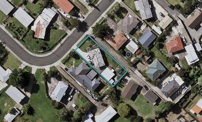 43 Whitley Crescent, Otara, Auckland - Carousel 1