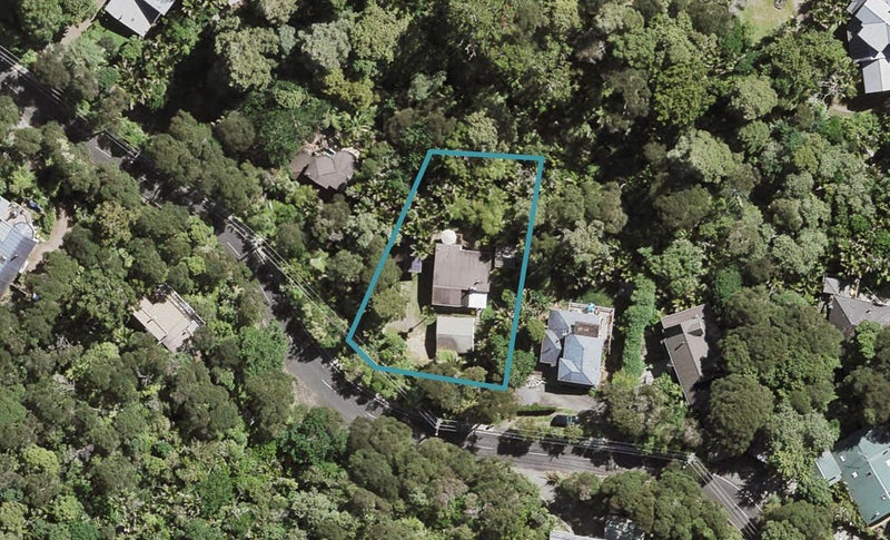 33 Wood Bay Road, Titirangi, Auckland - Carousel 1